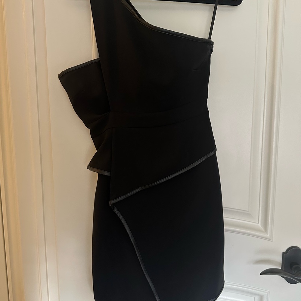 Laundry By Shelli Segal Black One-Shoulder Dress